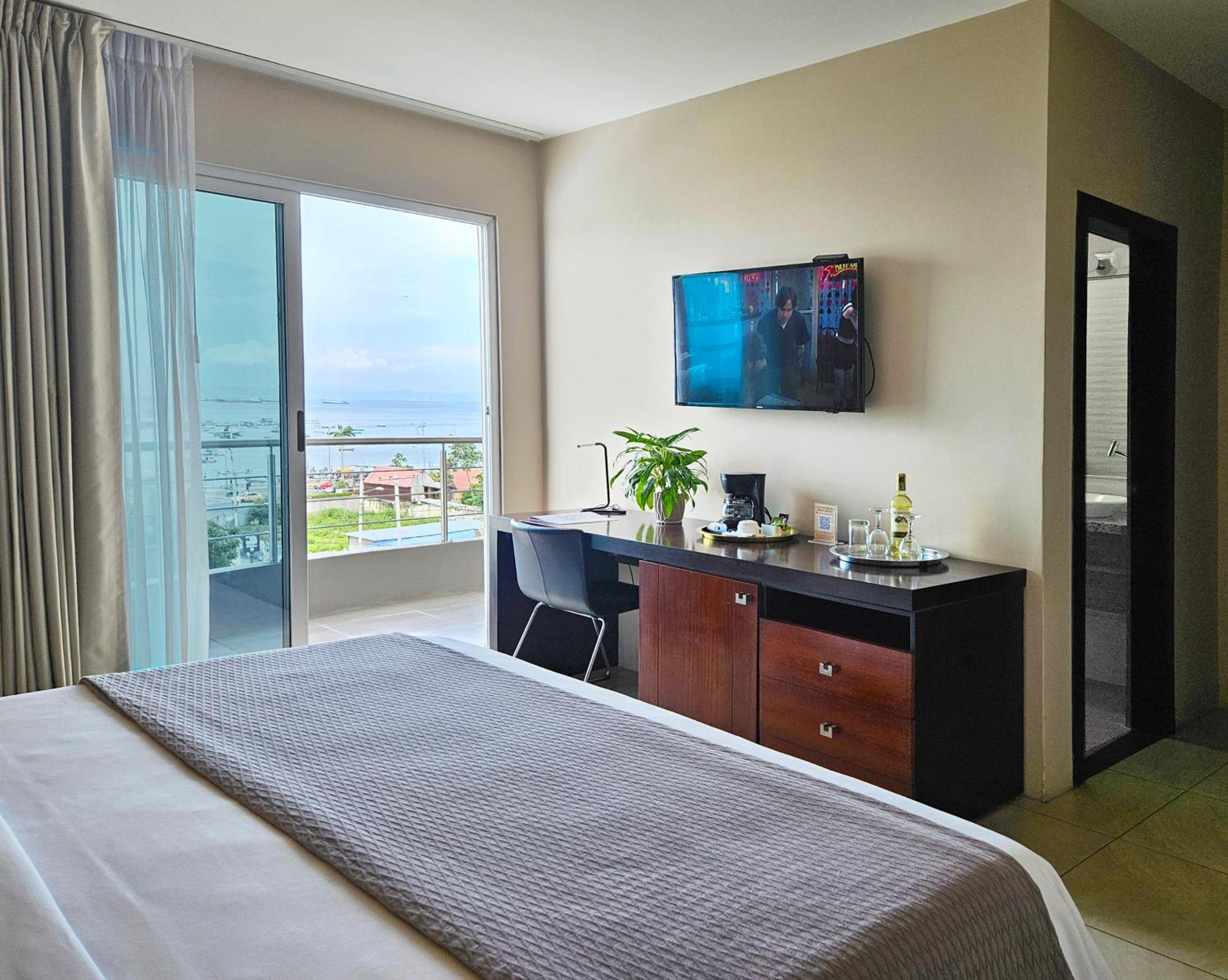 Hotel Perla Spondylus Манта Экстерьер фото
