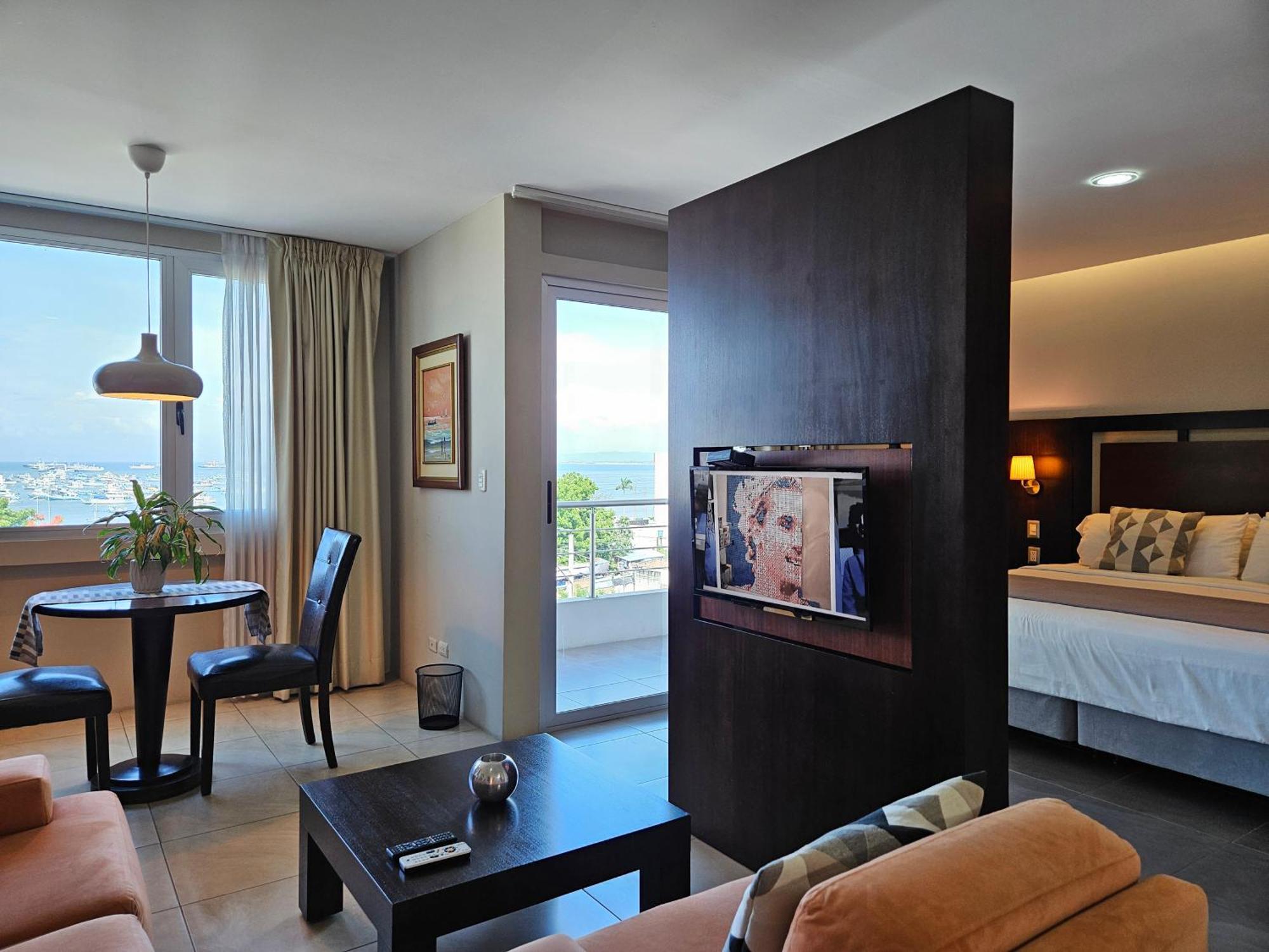Hotel Perla Spondylus Манта Экстерьер фото