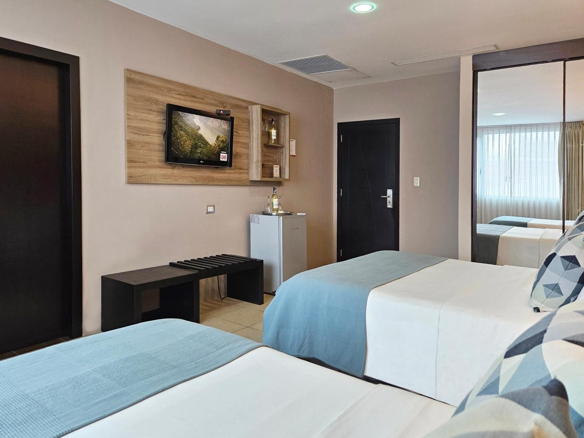 Hotel Perla Spondylus Манта Экстерьер фото